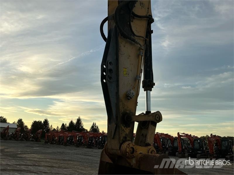 CAT 336E L Tracked Excavator Lánctalpas kotrók