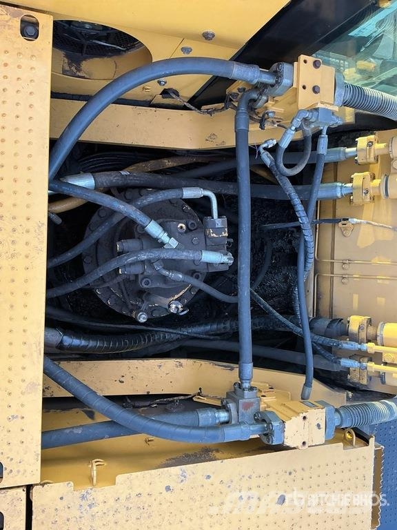 CAT 336E L Tracked Excavator Lánctalpas kotrók