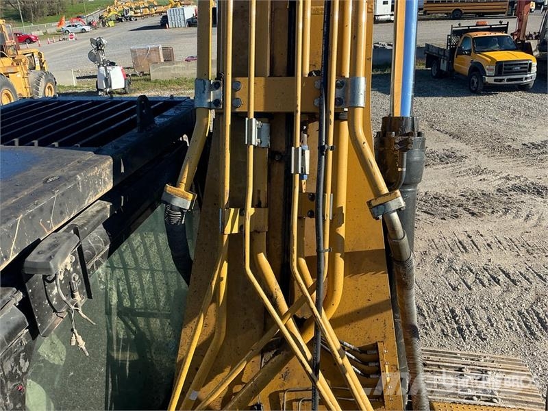 CAT 336F L Tracked Excavator Crawler excavators