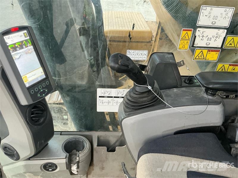 CAT 336F L Tracked Excavator Kāpurķēžu ekskavatori