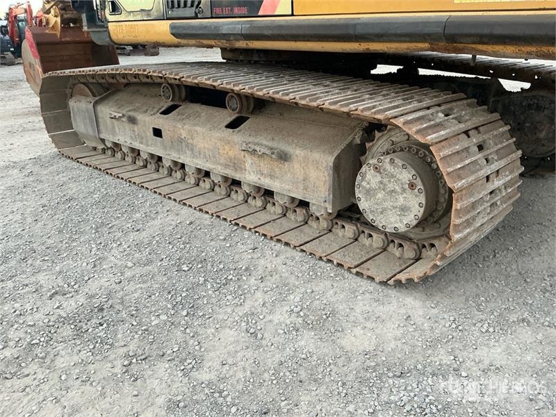 CAT 336F L Tracked Excavator Kāpurķēžu ekskavatori