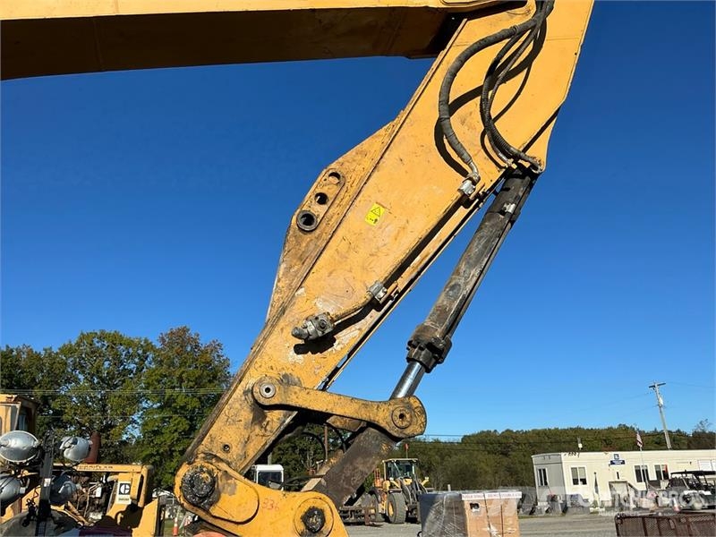 CAT 336F L Tracked Excavator Crawler excavators