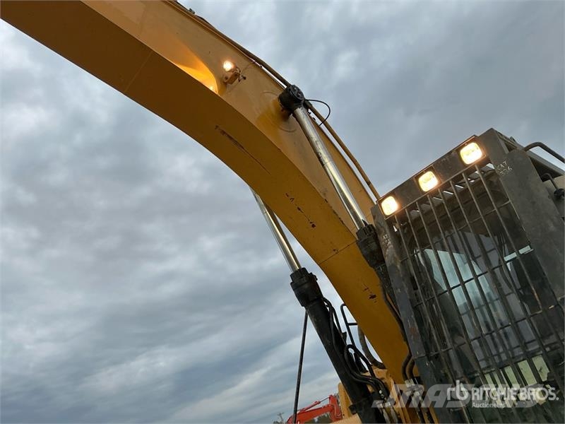 CAT 336F L Tracked Excavator Kāpurķēžu ekskavatori