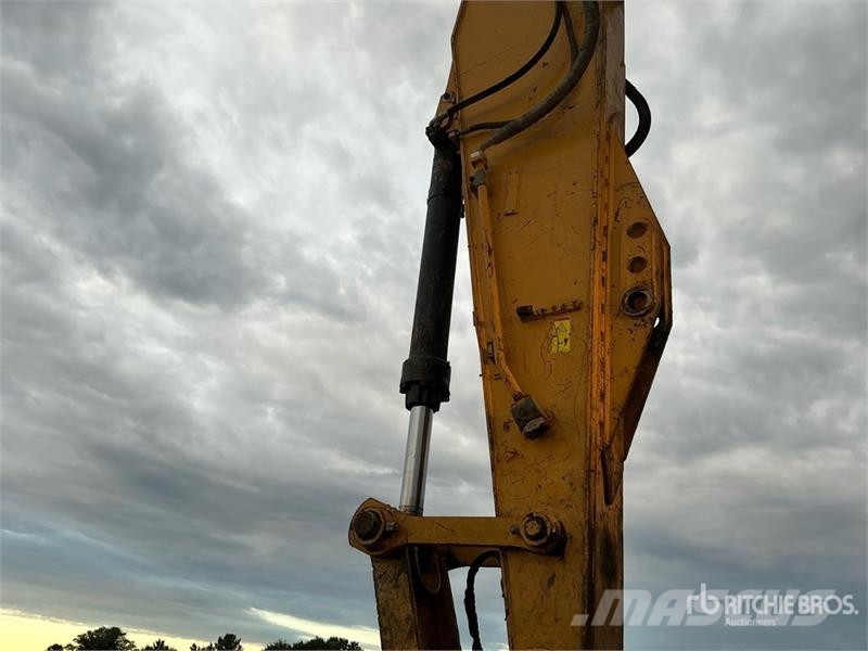 CAT 336F L Tracked Excavator Kāpurķēžu ekskavatori