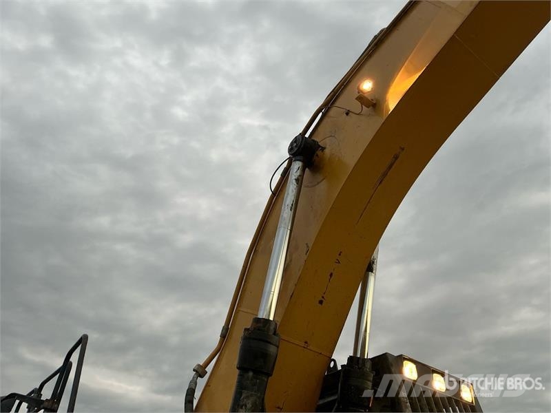 CAT 336F L Tracked Excavator Kāpurķēžu ekskavatori