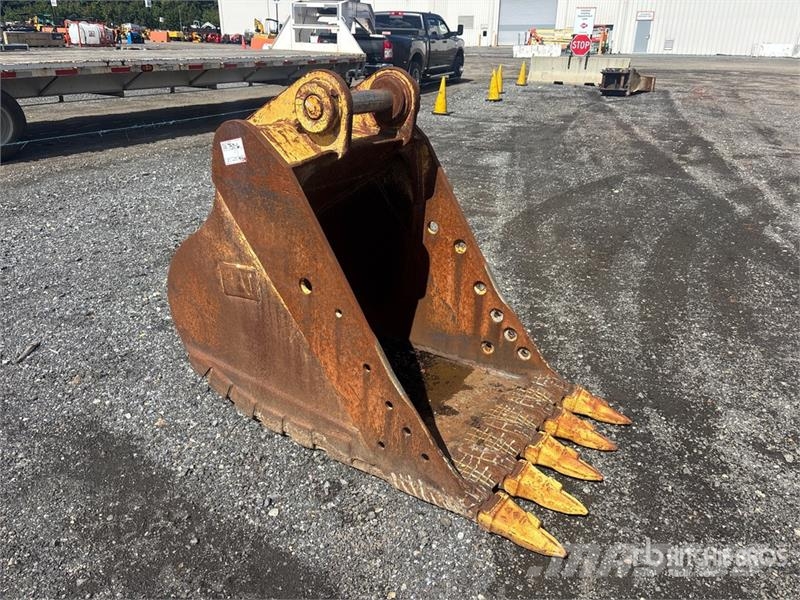 CAT 36 in Digging Excavator Bucket - Fits Cat 320 Kašike / Korpe