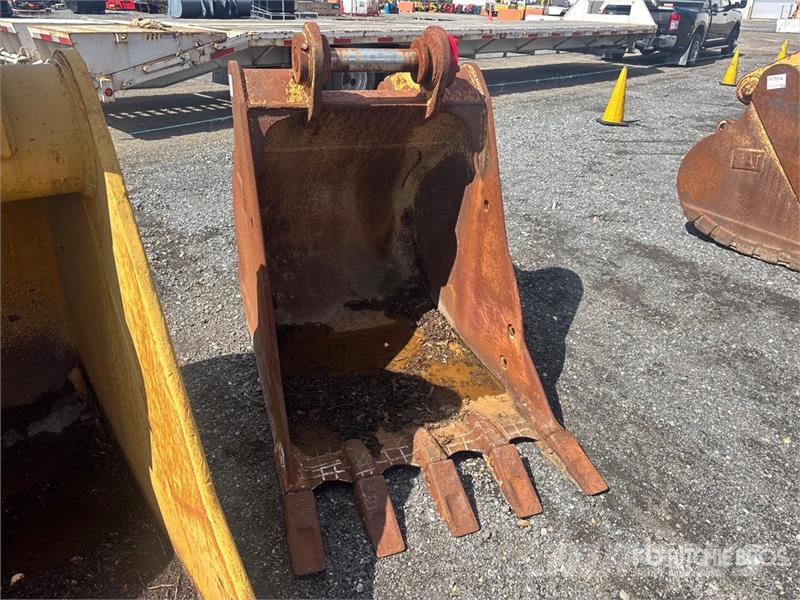 CAT 42 in Digging Excavator Bucket - Fits Cat 325 Kašike / Korpe