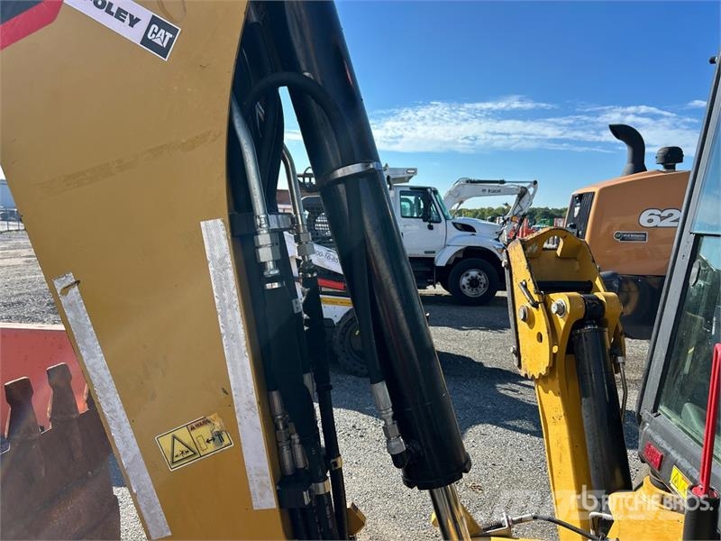 CAT 420F2 IT 4x4 Backhoe Loader Backhoe loaders