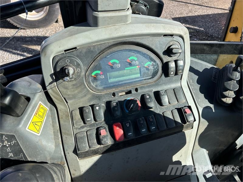 CAT 420F2 IT 4x4 Backhoe Loader Backhoe loaders