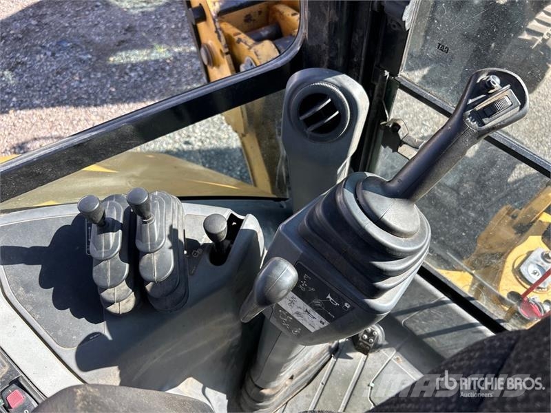 CAT 420F2 IT 4x4 Backhoe Loader Backhoe loaders