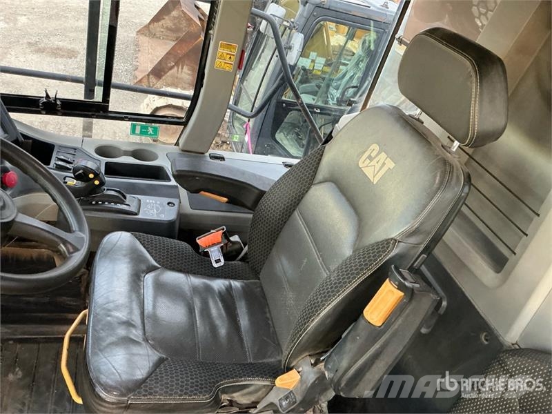 CAT 745 Articulated Dump Truck Artikulētie pašizgāzēji