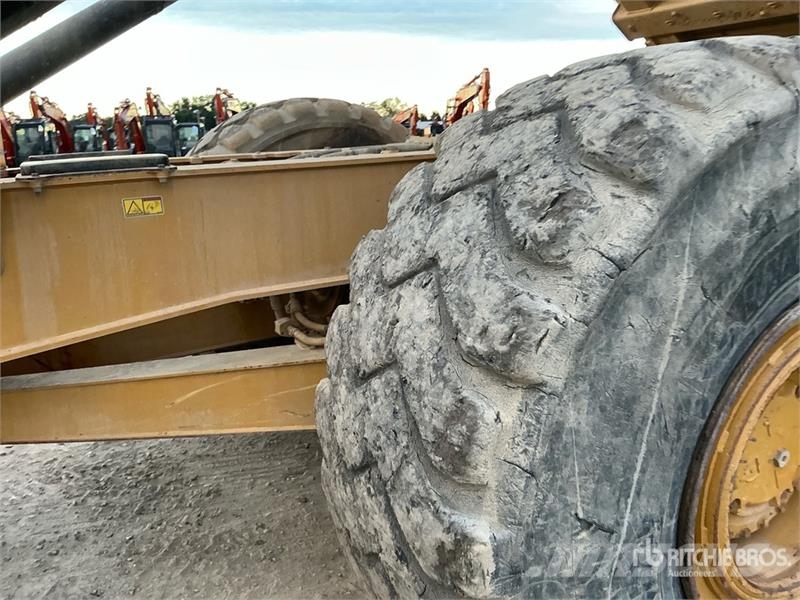 CAT 745 Articulated Dump Truck Artikulētie pašizgāzēji