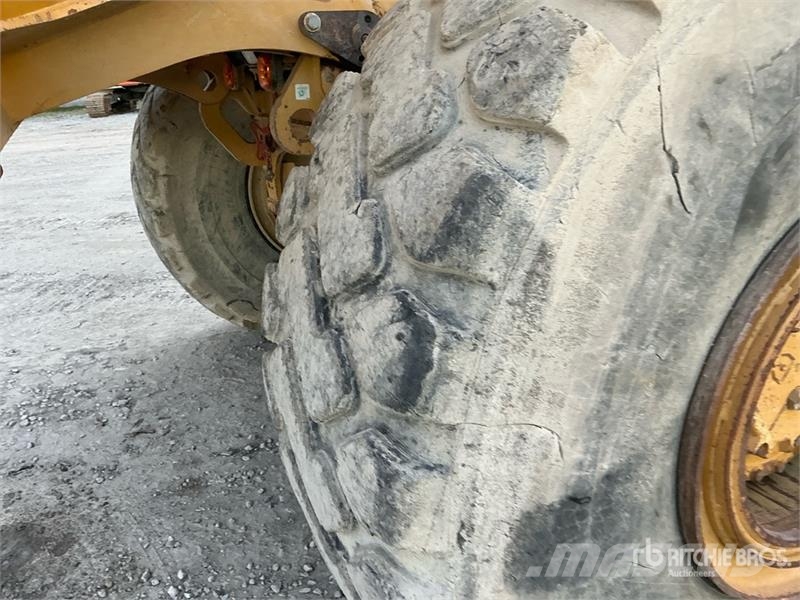 CAT 745 Articulated Dump Truck Artikulētie pašizgāzēji