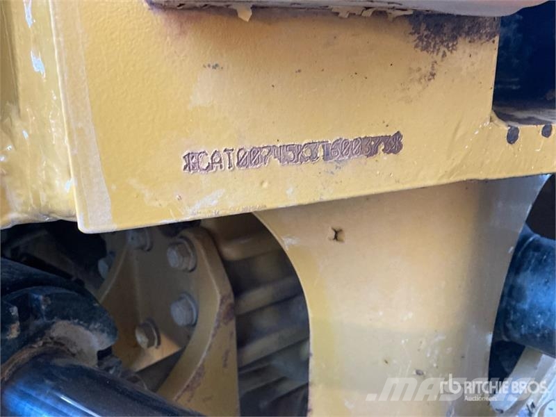 CAT 745 Articulated Dump Truck Artikulētie pašizgāzēji