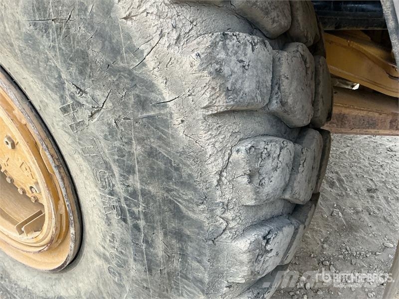 CAT 745 Articulated Dump Truck Artikulētie pašizgāzēji