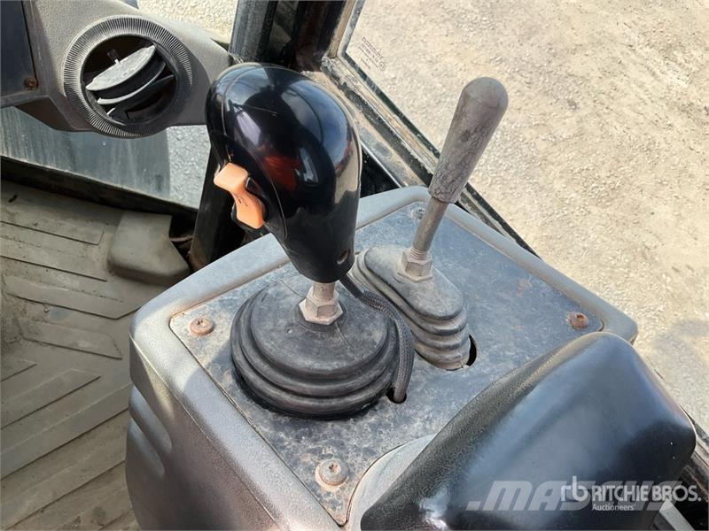 CAT 930G Wheel Loader Wheel loaders
