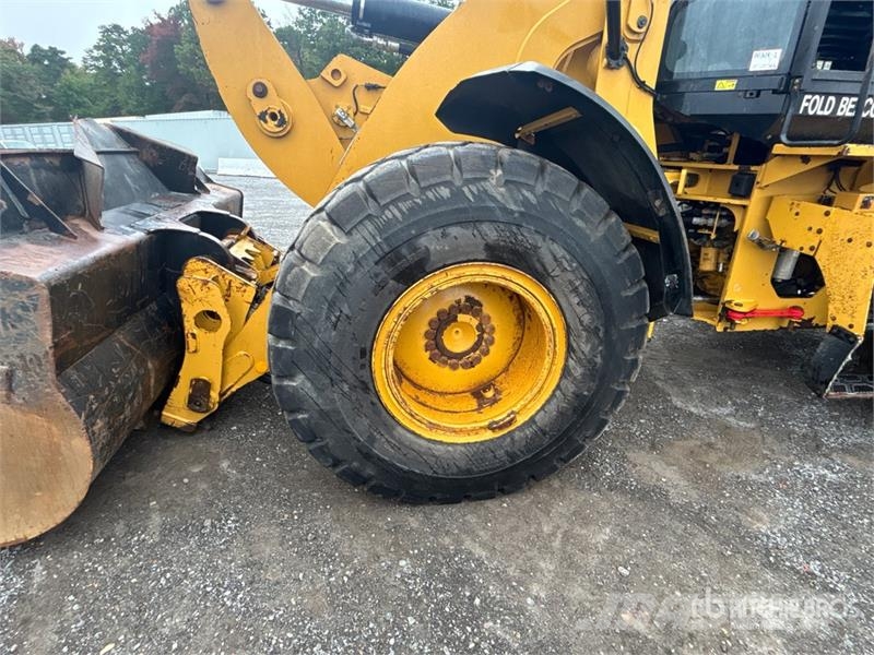 CAT 930K Gumikerekes homlokrakodók
