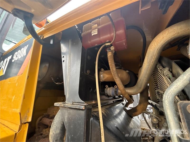 CAT 930K Gumikerekes homlokrakodók