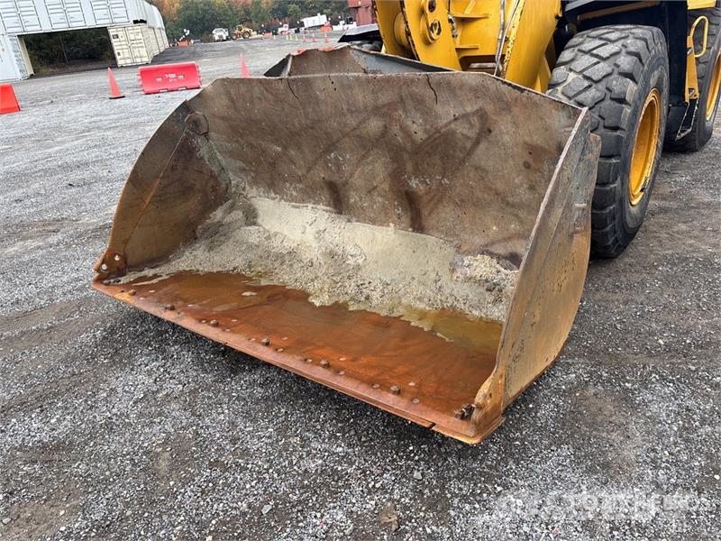 CAT 930K Gumikerekes homlokrakodók