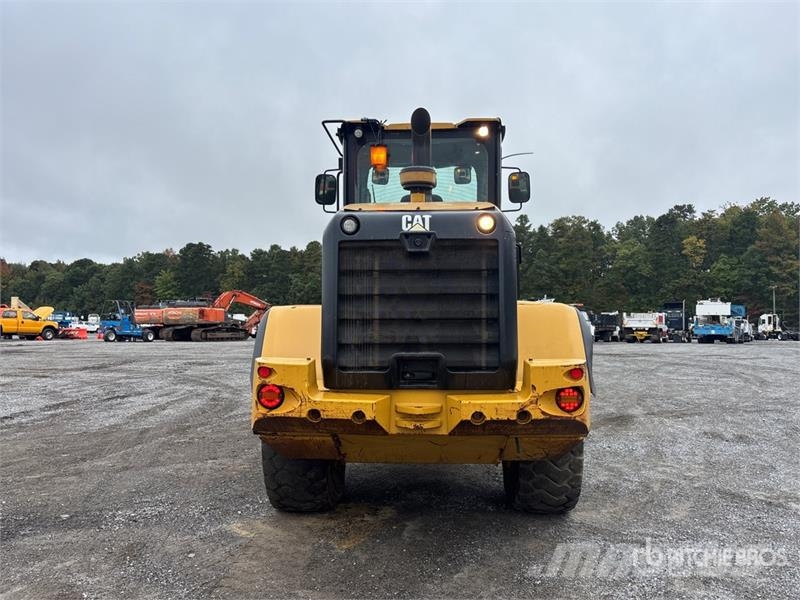CAT 930K Gumikerekes homlokrakodók