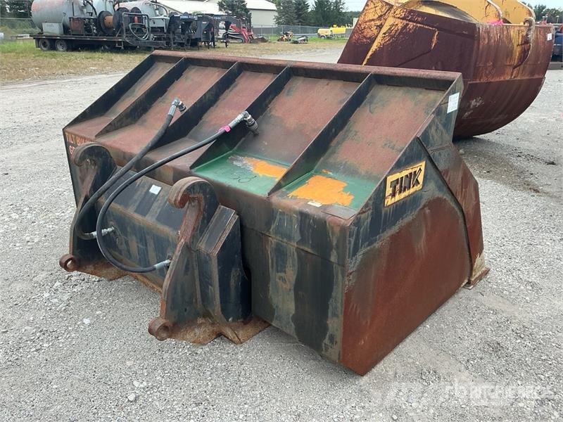 CAT 95 in High-Tip Wheel Loader Bucket - Fits Cat IT38 Skopor