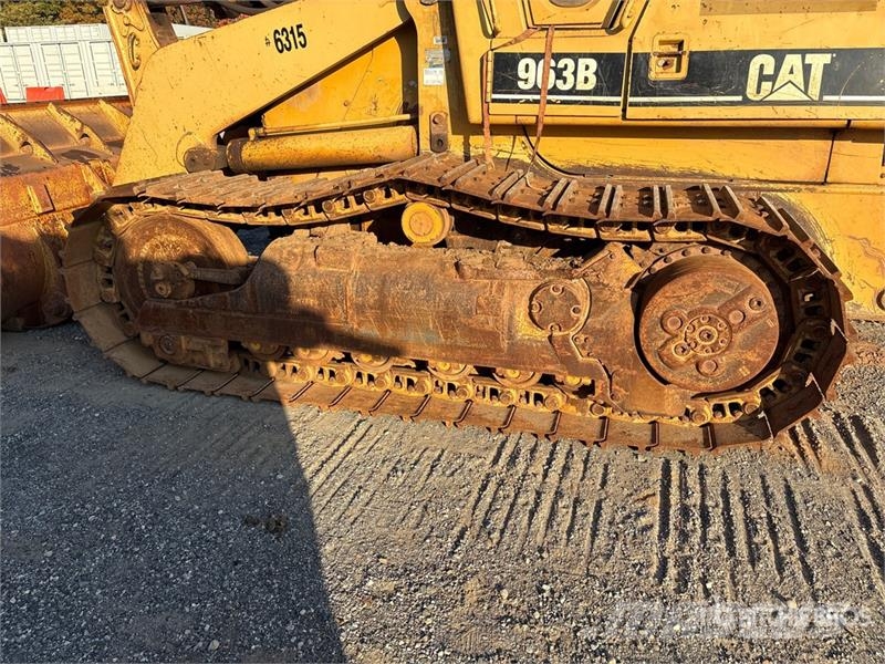 CAT 963B لوادر زحافة