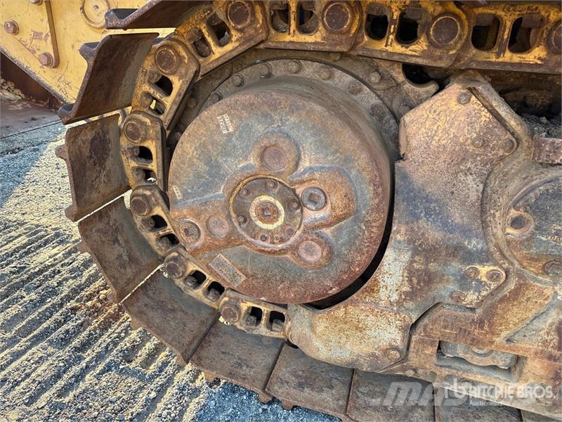 CAT 963B لوادر زحافة
