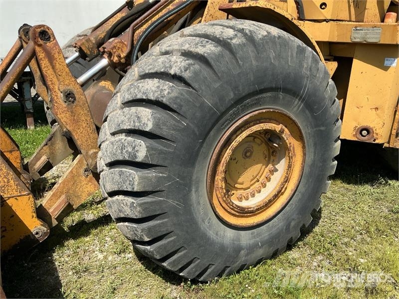 CAT 980B Pale gommate