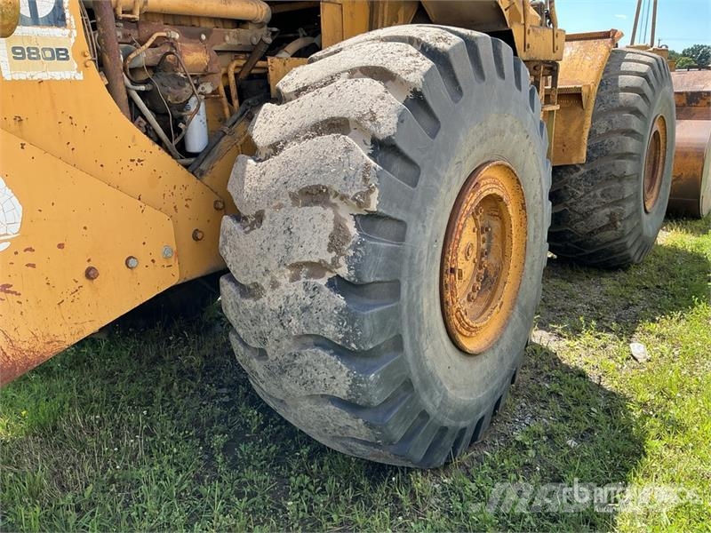 CAT 980B Pale gommate