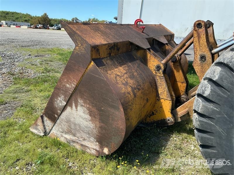 CAT 980B Pale gommate