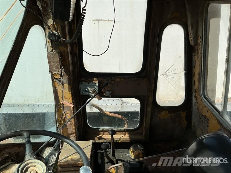 CAT 980B Pale gommate