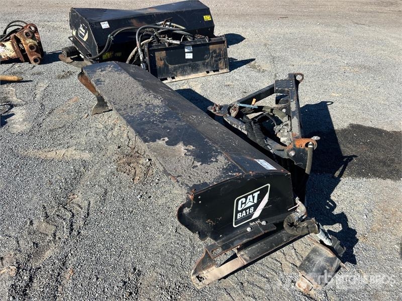 CAT BA18 Skid Steer Broom فرش