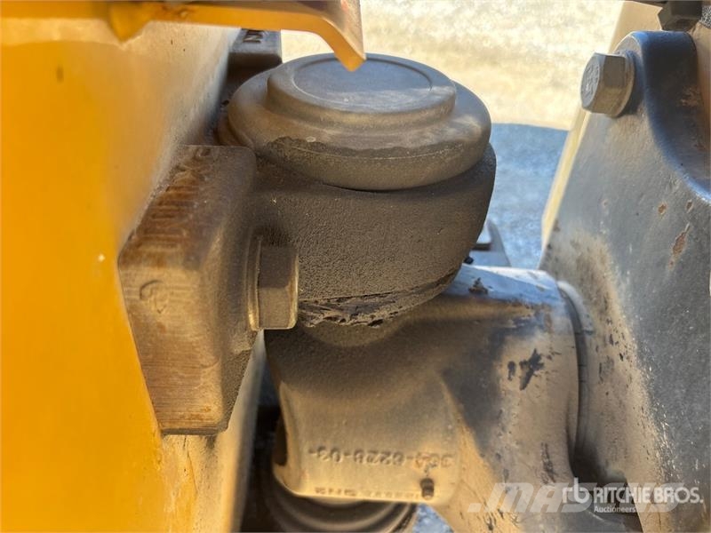 CAT CB-34B Double Drum Roller مداحل ثنائية الاسطوانة