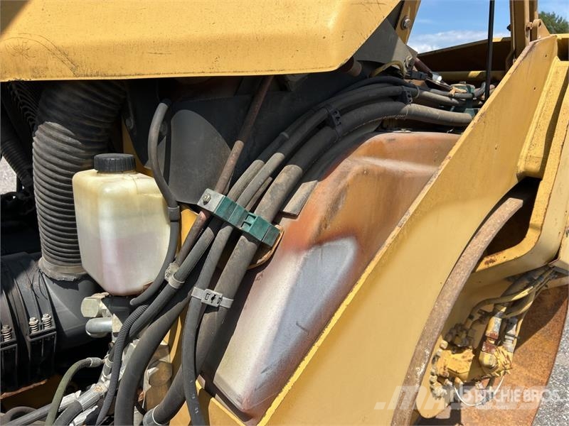CAT CB-534D Double Drum Roller Rodillos de doble tambor