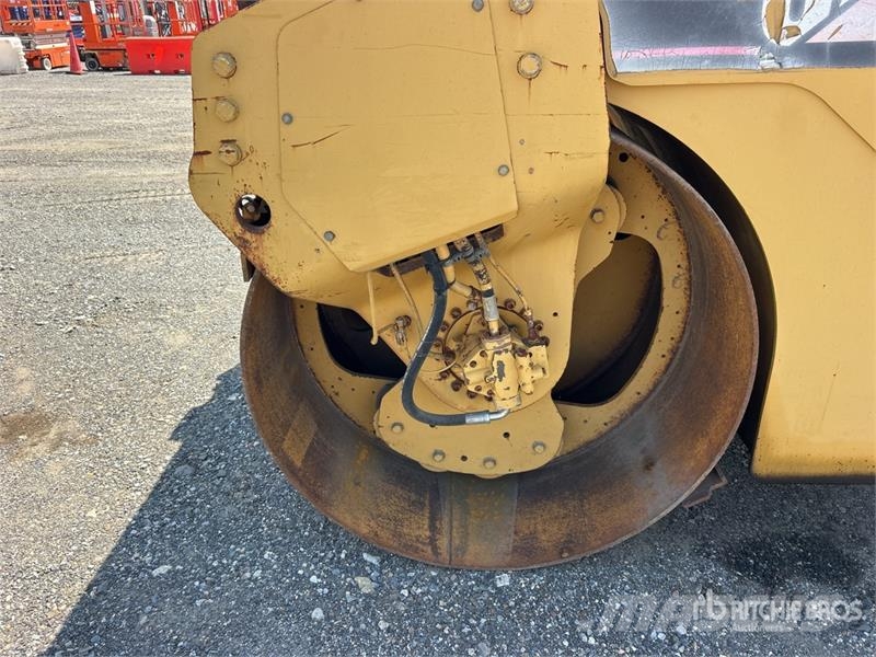 CAT CB-534D Double Drum Roller Rodillos de doble tambor