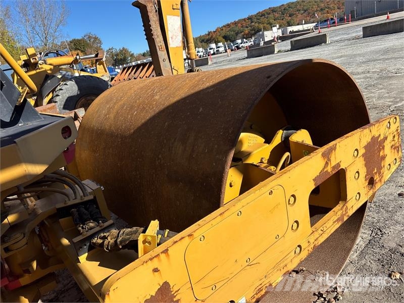 CAT CS-54 Smooth Drum Compactor 單輪滾壓機