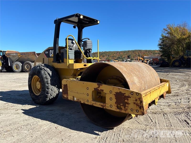 CAT CS-54 Smooth Drum Compactor 單輪滾壓機