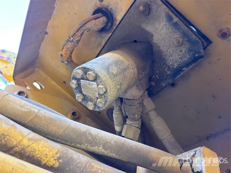 CAT CS-54 Smooth Drum Compactor 單輪滾壓機