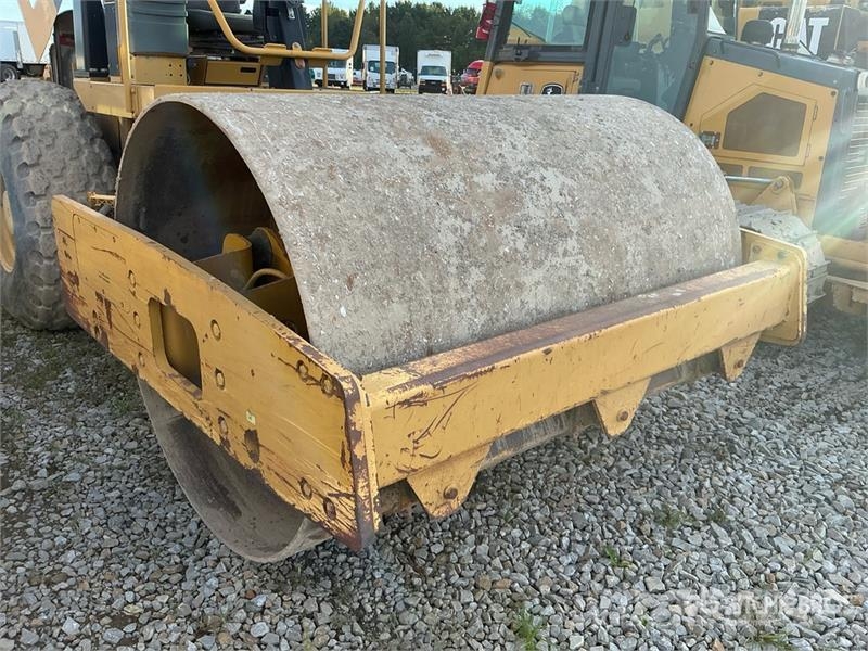 CAT CS54 Smooth Drum Compactor Enojni valjarji