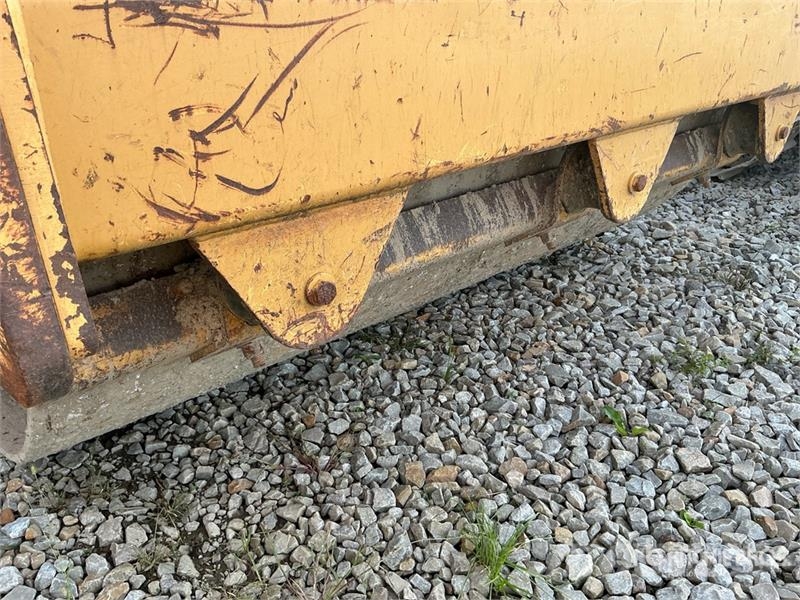 CAT CS54 Smooth Drum Compactor Enojni valjarji