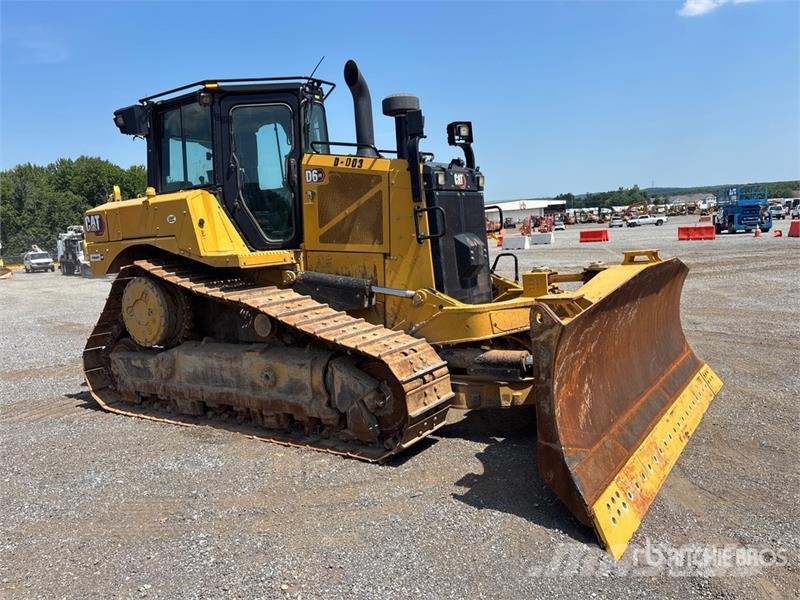 CAT D6 XE Crawler dozers