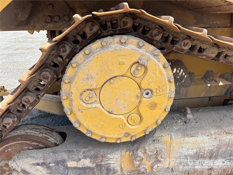 CAT D6 XE Crawler dozers