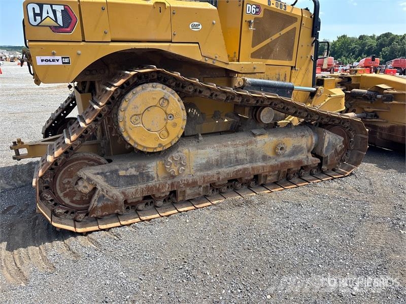 CAT D6 XE Crawler dozers