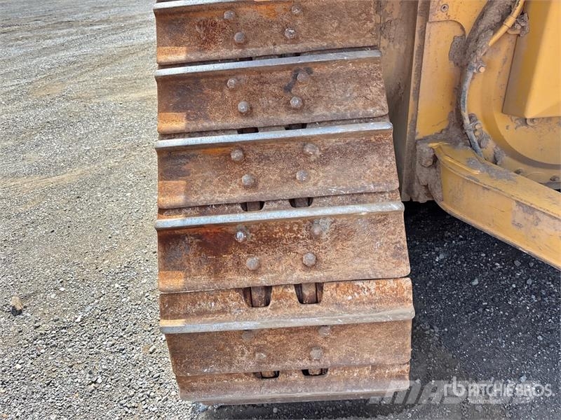 CAT D6 XE Crawler dozers