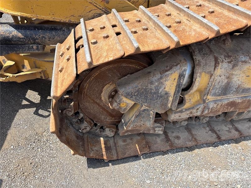 CAT D6 XE Crawler dozers