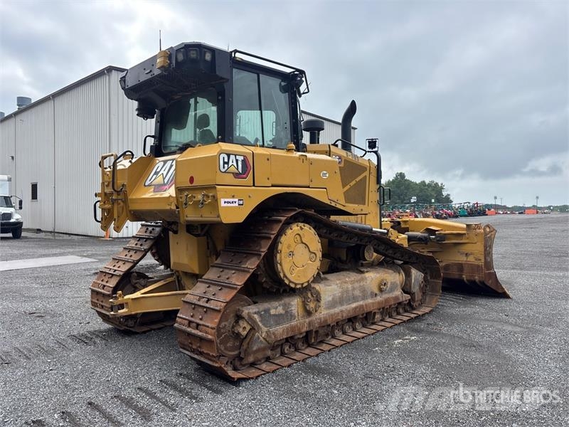 CAT D6 XE Crawler dozers