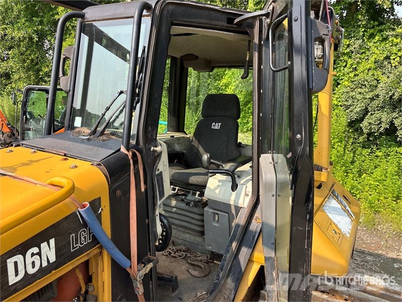 CAT D6N LGP Crawler Dozer (Inoperable) Buldožerji goseničarji