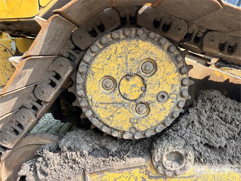 CAT D6N LGP Crawler Dozer (Inoperable) Buldožerji goseničarji