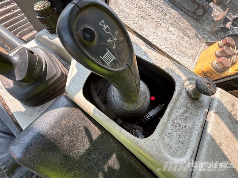 CAT D6N LGP Crawler Dozer (Inoperable) Buldožerji goseničarji