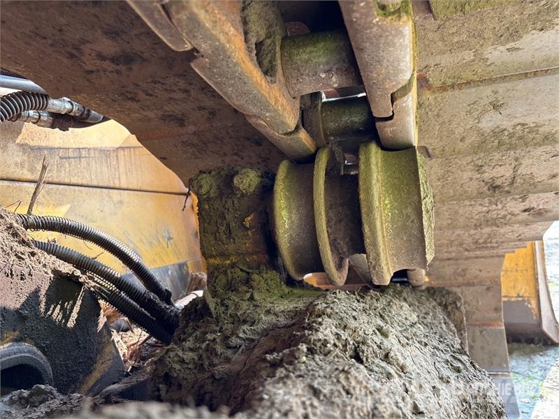 CAT D6N LGP Crawler Dozer (Inoperable) Buldožerji goseničarji